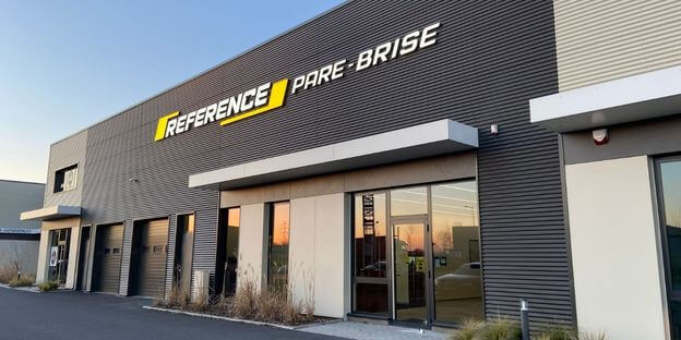 Façade extérieure agence Référence Pare-Brise